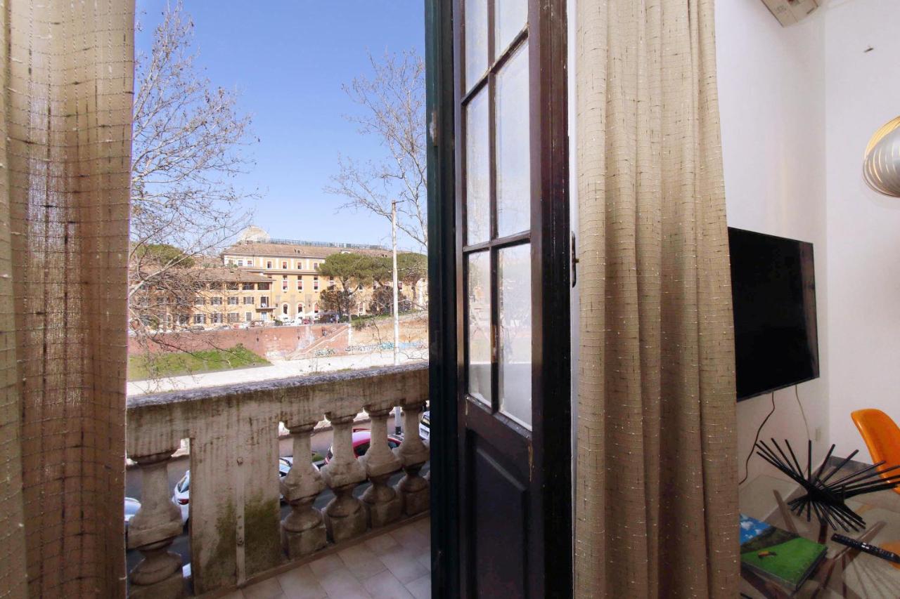 4Bnb - Tiberina Spacious Apartment روما المظهر الخارجي الصورة